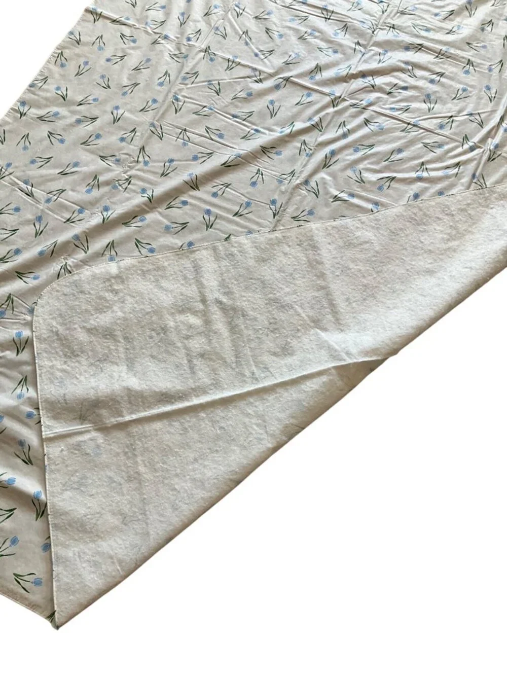 Vintage 80's Better Home Flannel Back Tablecloth 52